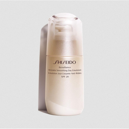 Shiseido - Emulsion Jour Lissante Anti-Rides SPF25 - SOINS VISAGE HOMME